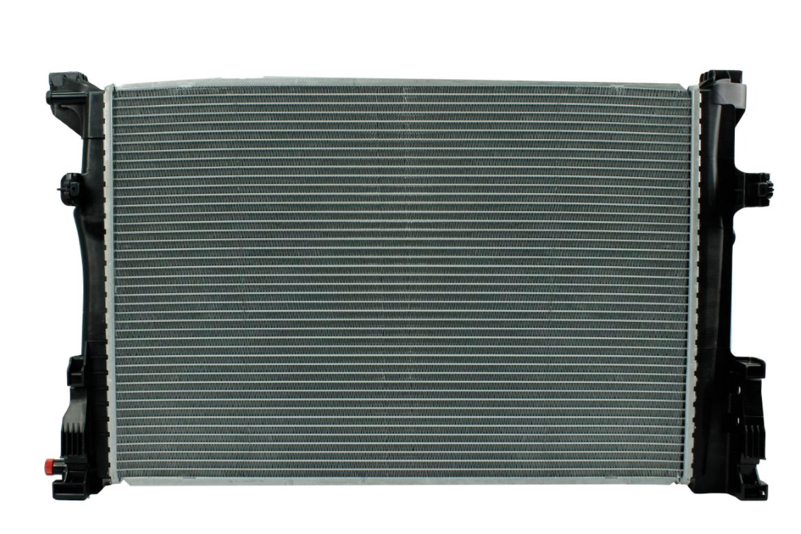 Radiador Automotriz Mercedes Benz CLA250 14-20