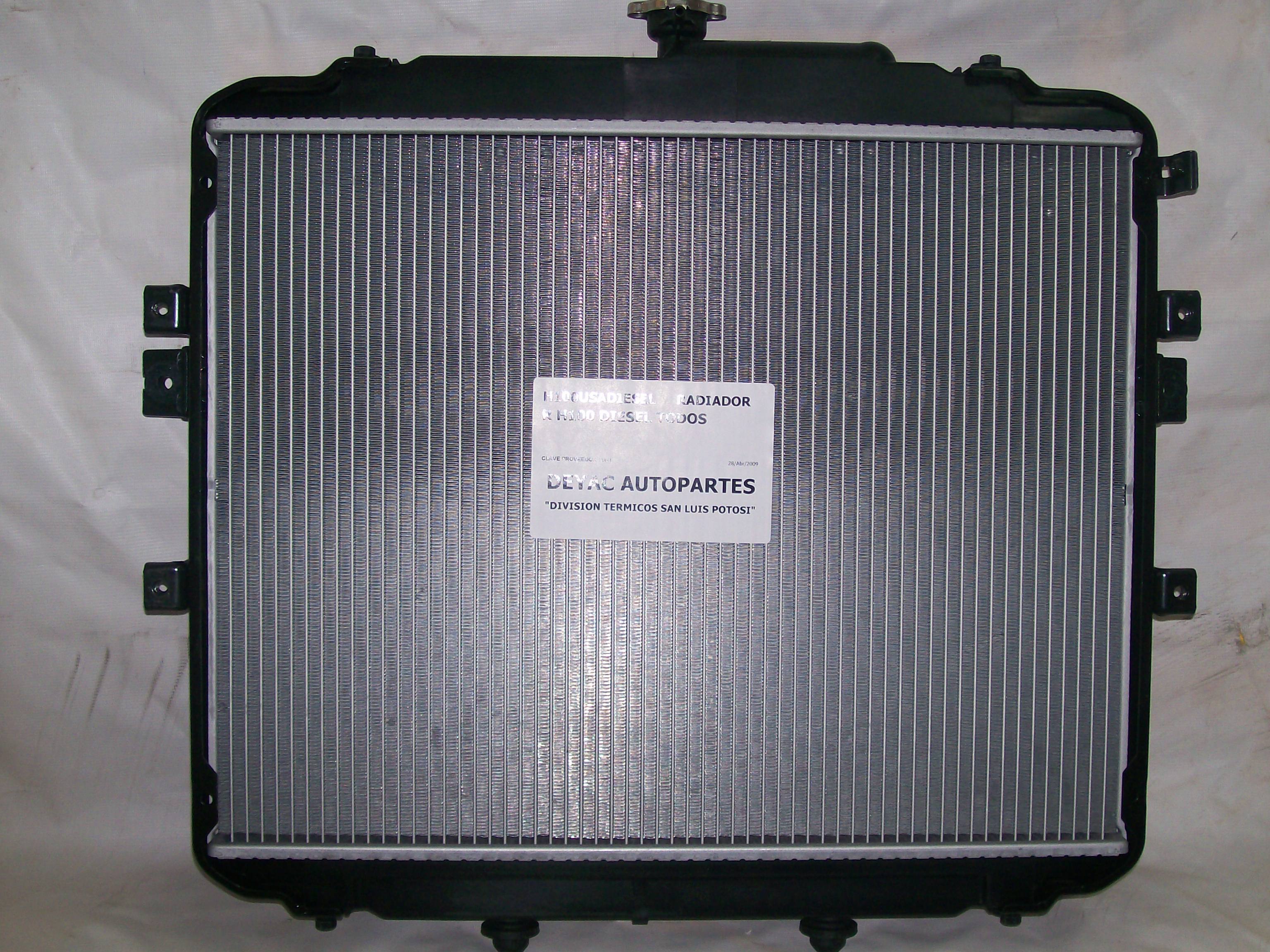 Radiador Automotriz Hyundai  H100    32mm Tubo Soldado-M USA- RADIADORES DEYAC