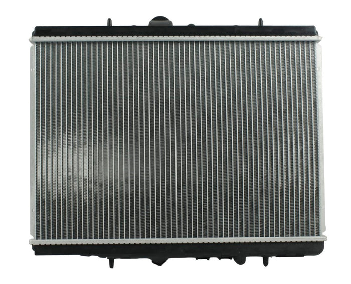 Radiador Automotriz Peugeot  T2.0   T/M 00-04 26mm Tubo Soldado