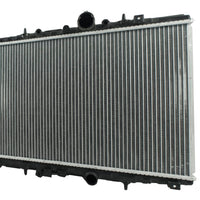 Radiador Automotriz Peugeot  T2.0   T/M 00-04 26mm Tubo Soldado
