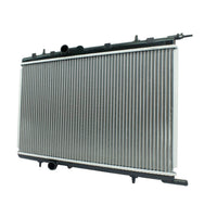Radiador Automotriz Peugeot  Partner  T/M 97-10 26mm Tubo Soldado