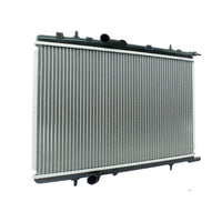 Radiador Automotriz Peugeot  Partner  T/M 97-10 26mm Tubo Soldado