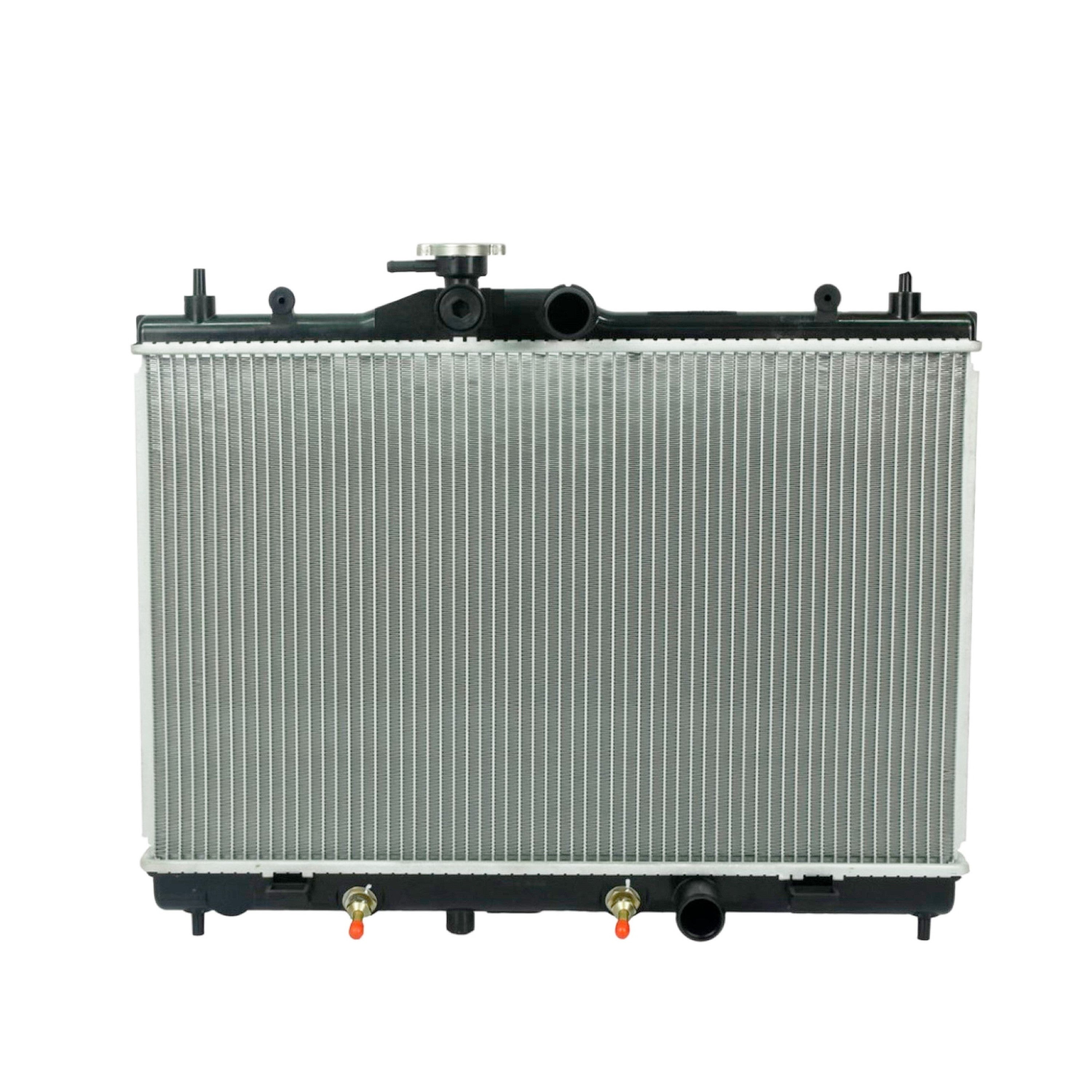 Radiador Automotriz Nissan  Tiida Versa T/A 07-11  16mm Tubo Soldado