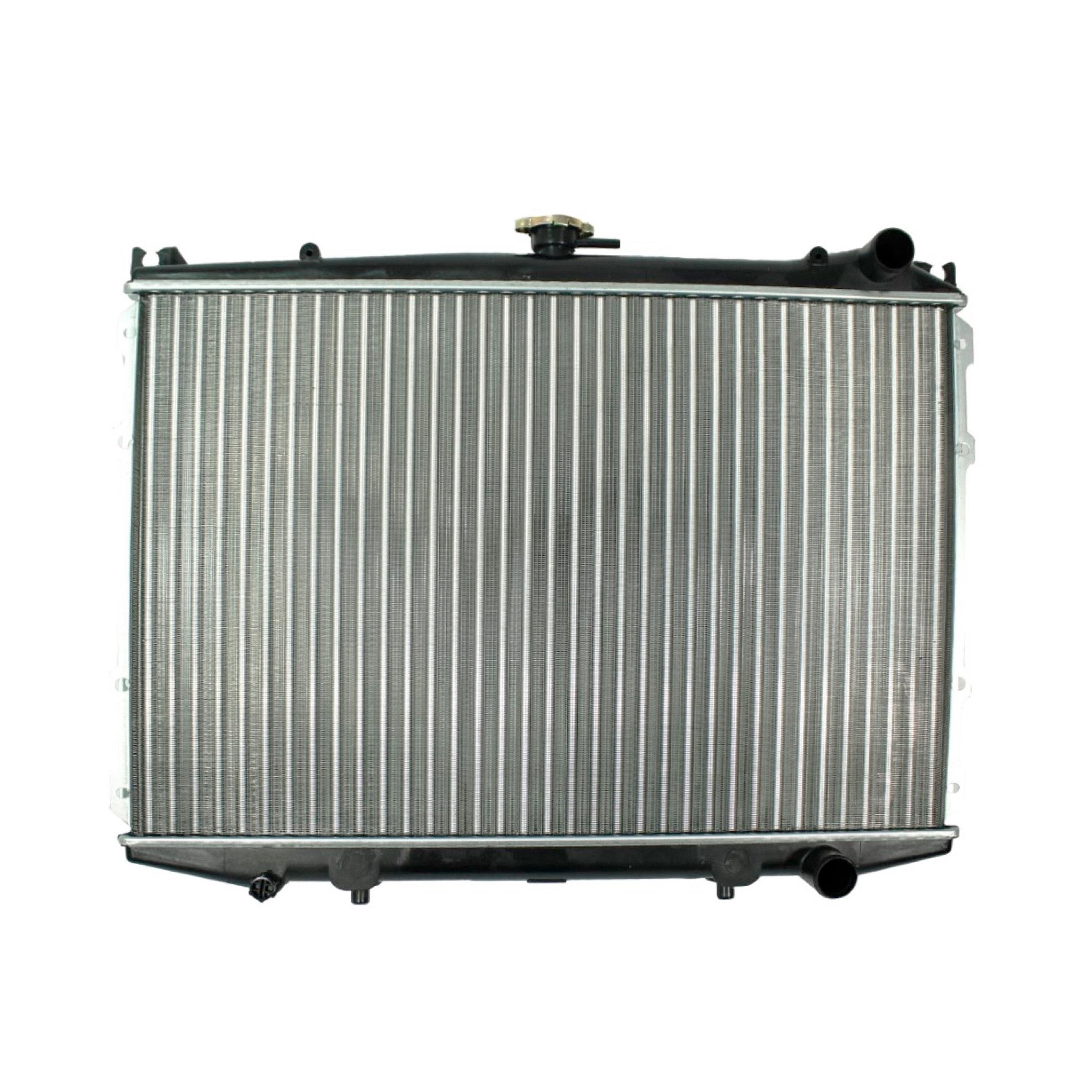 Radiador Automotríz Nissan D21 Pathfinder Pick Up T/M 86-97 23mm Aluminio M