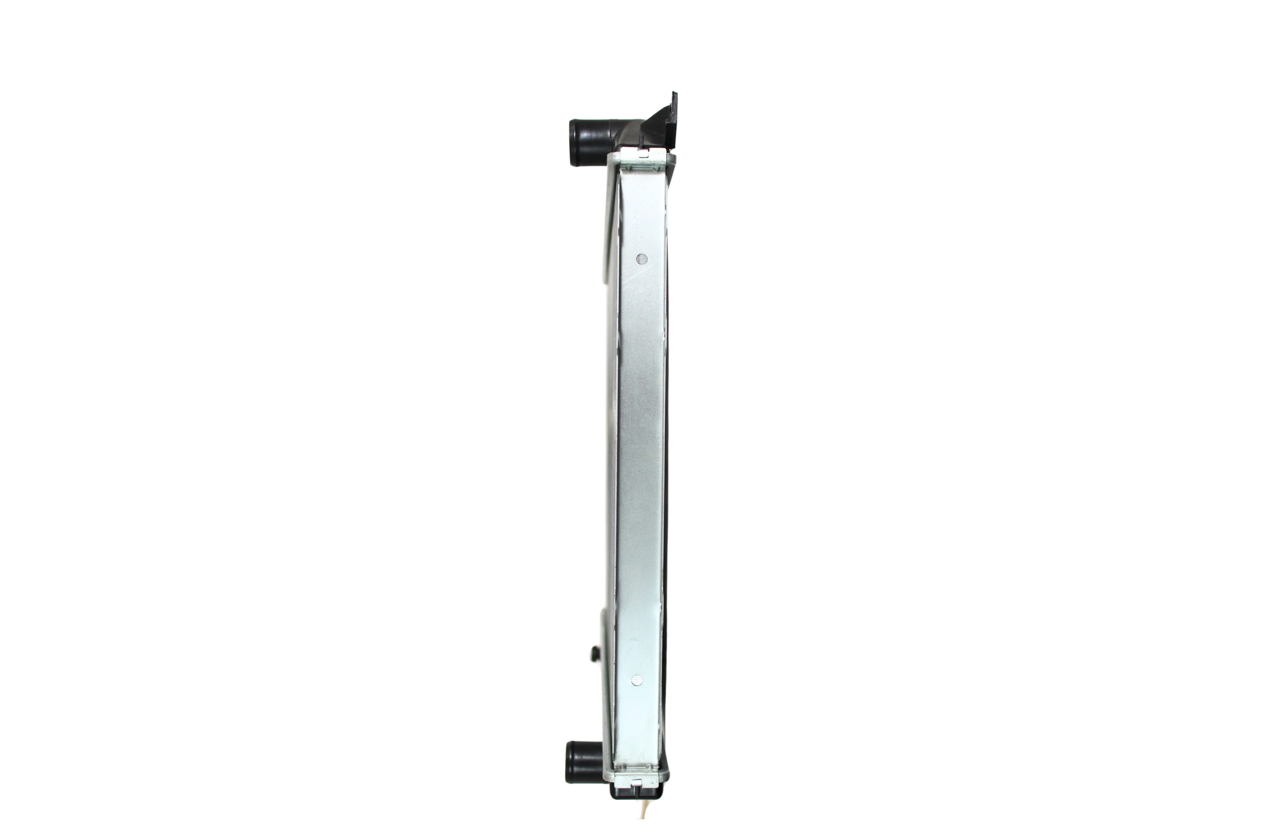 Radiador Automotríz Nissan D21 Pathfinder Pick Up T/M 86-97 34mm Aluminio M