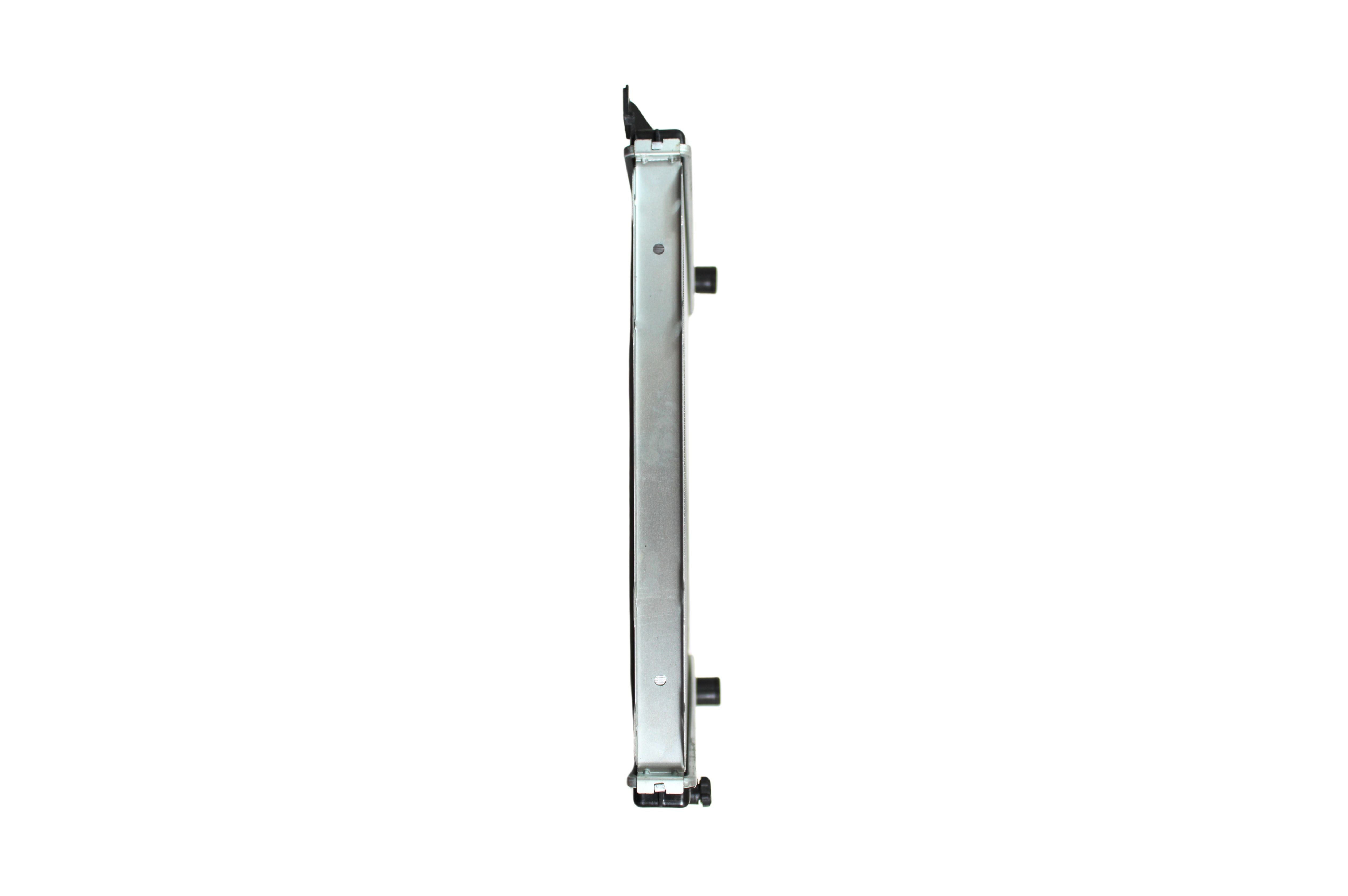 Radiador Automotríz Nissan D21 Pathfinder Pick Up T/M 86-97 34mm Aluminio M