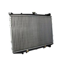 Radiador Automotríz D21  Pick Up Pathfinder T/A 87-07 23mm Aluminio M