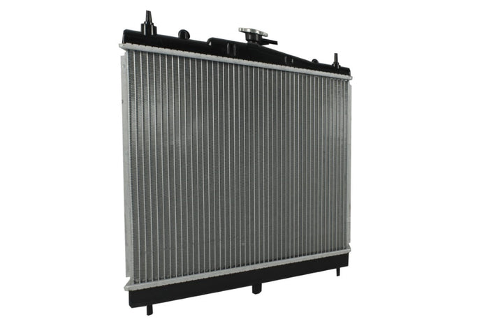 Radiador Automotriz Nissan  Micra K12  T/M 03-10  16mm Tubo Soldado