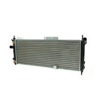 Radiador Automotríz Chevrolet Chevy Monza T/A 99-07 34mm Aluminio M