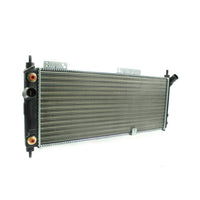 Radiador Automotríz Chevrolet Chevy Monza T/A 99-07 34mm Aluminio M