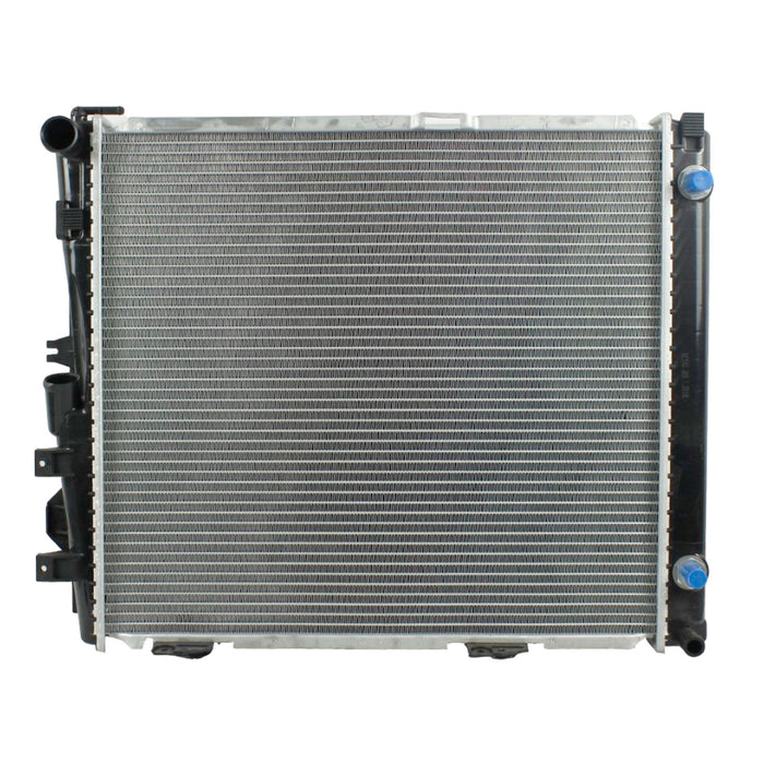 Radiador Automotriz Mercedes Benz  260E 33 CE, E 320 T/A 86-95 36mm Tubo Soldado