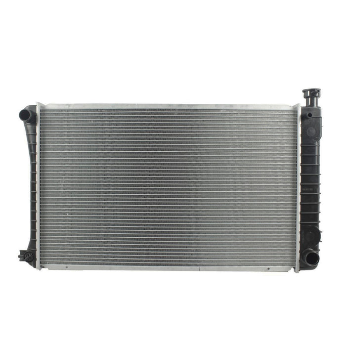 Radiador Automotriz GM  C 1500 Cheyenne, Silverado, Suburban C2500 Cheyenne T/M 88-95 32mm Tubo Soldado