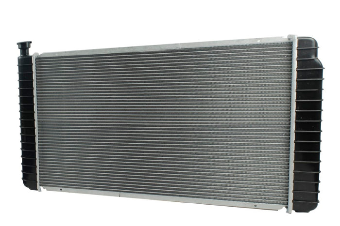Radiador Automotriz GM  Blazer Silverado, Sport, C1500, Cheyenne, Silverado, C1500 Suburban C2500 T/A 88-95 92-95 32mm Tubo Soldado
