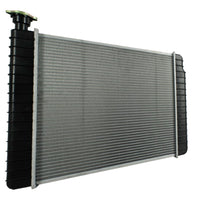 Radiador Automotriz GM  Cheyenne Silverado, C1500, C2500, C3500, SIERRA 1500, 2500, 3500  T/A 88-93 26mm Tubo Soldado