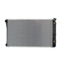 Radiador Automotriz GM Chevrolet Blazer Custom, Silverado, Suburban, C10, C15, C20, C30, G10, S10 T/A 81-91 32mm Tubo Soldado