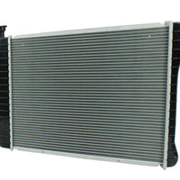 Radiador Automotriz GM Chevrolet C1500 Cheyenne Silverado,  Sierra T/A 88-93 32mm Tubo Soldado