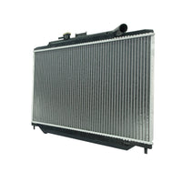 Radiador Automotriz Nissan Urban 02-08 32mm Tubo Soldado T/M