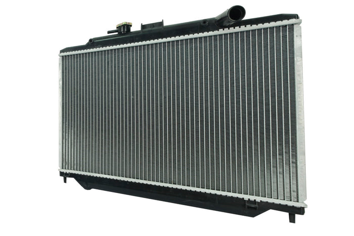 Radiador Automotriz Nissan Urban 02-08 32mm Tubo Soldado T/M