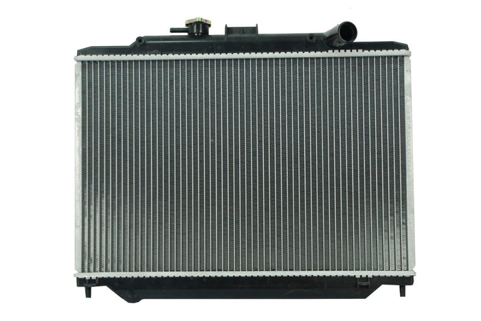 Radiador Automotriz Nissan Urban 02-08 32mm Tubo Soldado T/M