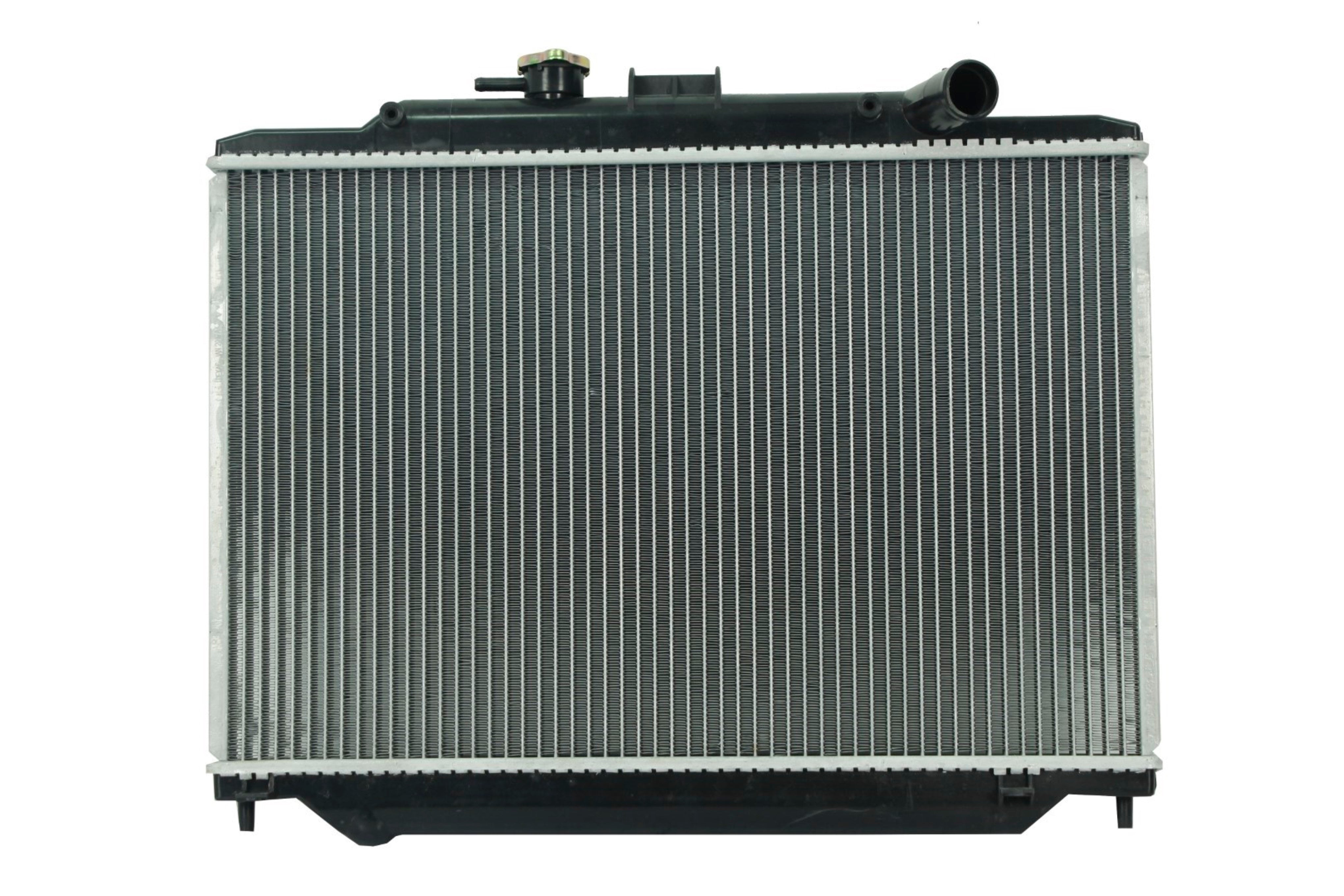 Radiador Automotriz Nissan Urban 02-08 32mm Tubo Soldado T/M