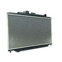 Radiador Automotriz Nissan Urban 02-08 32mm Tubo Soldado T/M