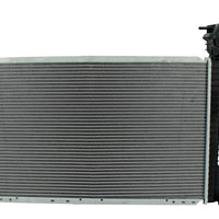 Radiador Automotriz Mercedes Benz  Sprinter Frightliner Sprinter T/A 02-06  32mm Tubo Soldado