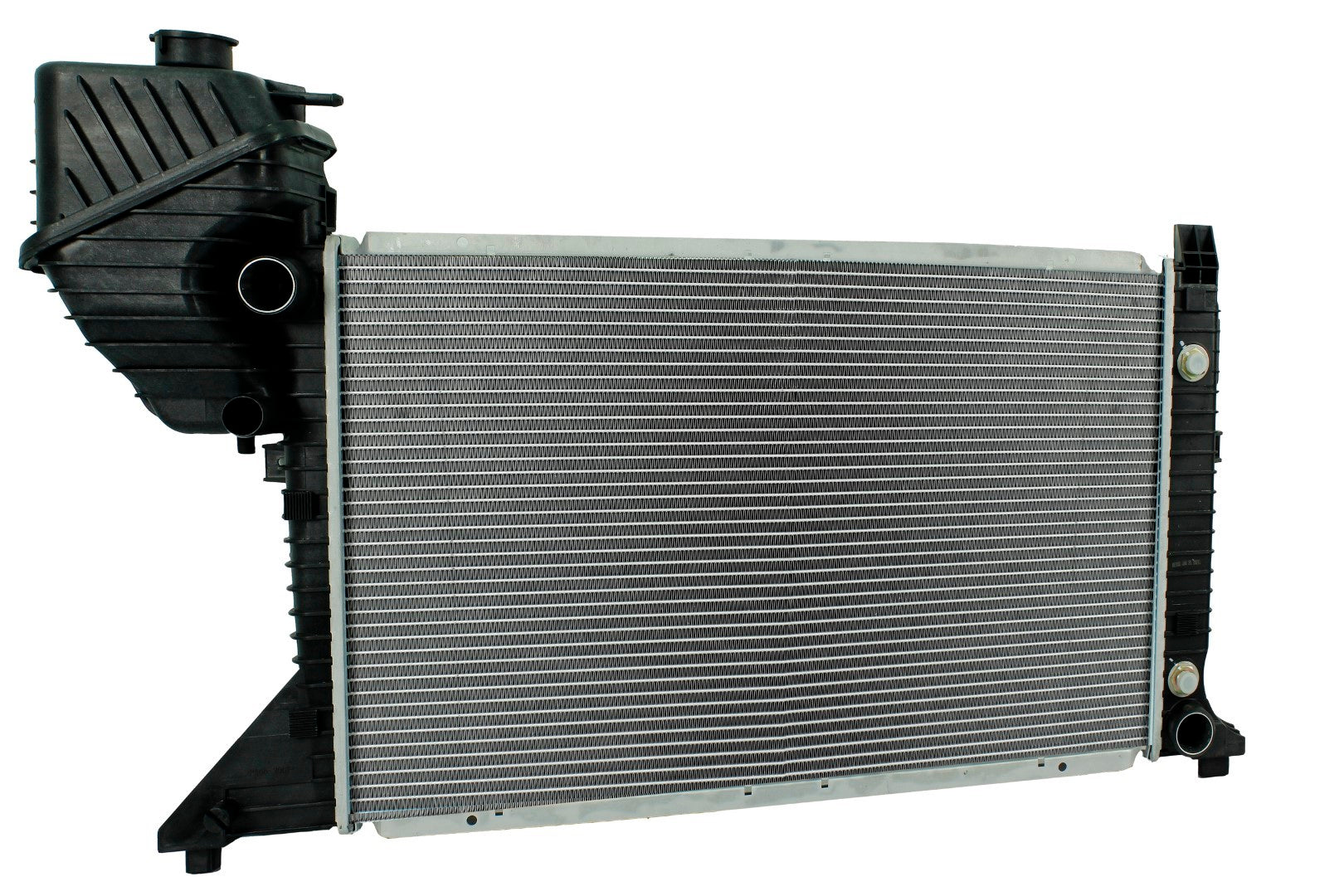 Radiador Automotriz Mercedes Benz  Sprinter Frightliner Sprinter T/A 02-06  32mm Tubo Soldado