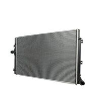 Radiador Automotriz Audi  A3 Q3, A6, Altea, Leon, Toledo, Beetle, Bora, EOS, Golf, Jetta, Passat T/E 04-15  32mm Tubo Soldado