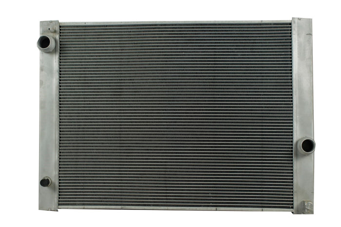 Radiador Automotriz BMW  525 I  525 XI, 550, 550 I, 650 CI, 650I   T/A T/M 06-11 36mm Tubo Soldado