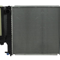 Radiador Automotriz BMW  Series 318 I 318 IS,318 TI, Z3, Z3 Roadster L4 1.8 T/M 91-99 32mm Tubo Soldado