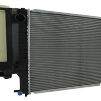 Radiador Automotriz BMW  Series 318 I 318 IS,318 TI, Z3, Z3 Roadster L4 1.8 T/M 91-99 32mm Tubo Soldado