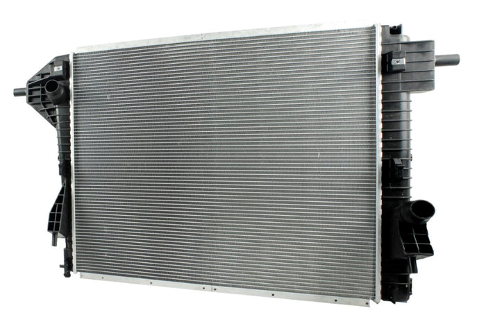 Radiador Automotriz Ford  F-250 F-350, F-450, F-550, Super Duty, F-53  T/A 08-15 26mm Tubo Soldado