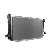 Radiador Automotriz Ford  Bronco F-150,F-250,F-350 T/A 85-97 56mm Tubo Soldado
