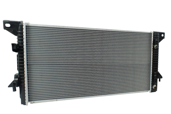Radiador Automotriz Ford  Expedition F150, lobo, Lin Mark, Lin Navigator T/A 07-15 32mm Tubo Soldado