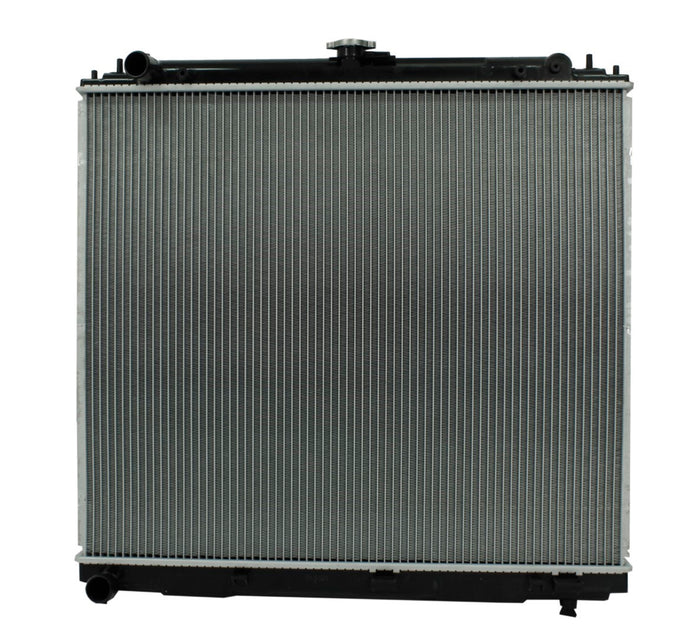 Radiador Automotriz Nissan NP300 T/A T/M 12-15 32mm Tubo Soldado
