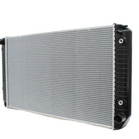 Radiador Automotriz GM  Blazer Silverado, Sport, Sport,C1500 Cheyenne, SilveradoSW, C1500 Suburban T/A 94-02 56mm Tubo Soldado