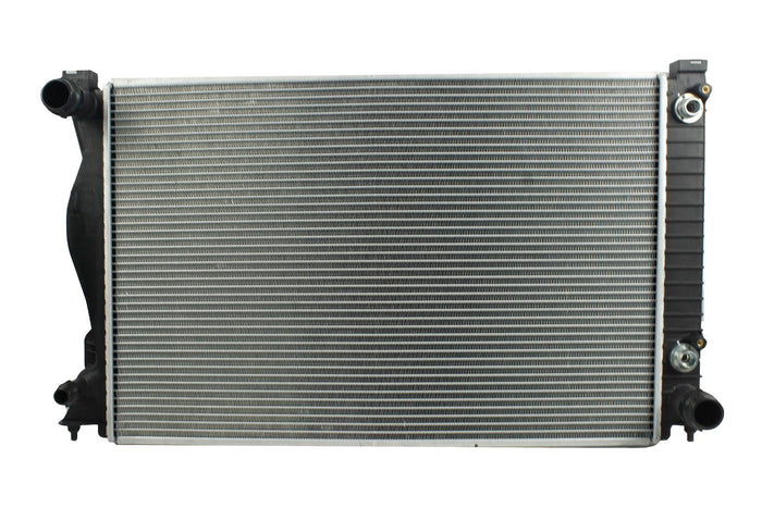 Radiador Automotriz Audi A5 Quattro, A6 Quattro Avant, Elite T/A 06-10 32mm Tubo Soldado