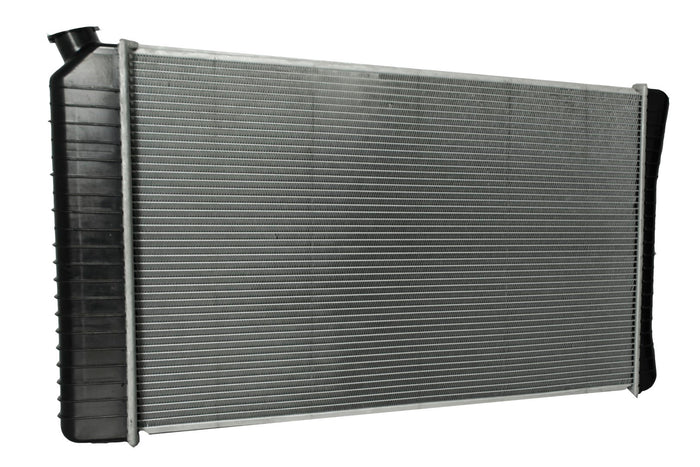 Radiador Automotriz GM GMC Suburban Silverado, C10,C20,C30 Cheyenne,C1500,C2500,C3500 T/A 81-90 32mm Tubo Soldado