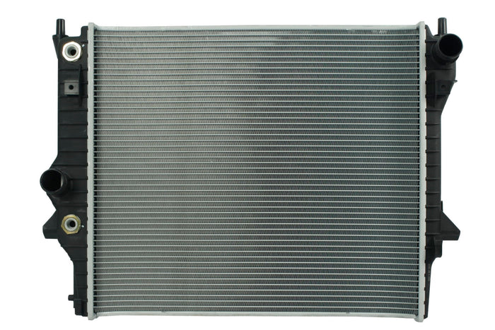 Radiador Automotriz Jaguar XF, XJR  T/A 02-10 26mm Tubo Soldado