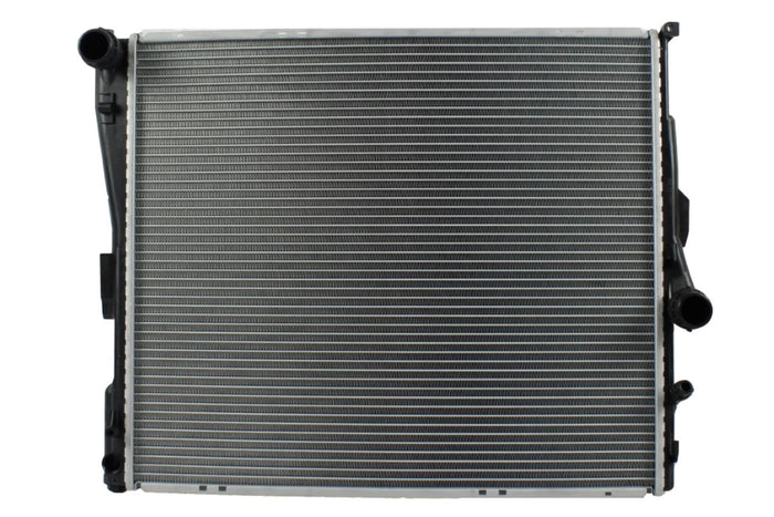 Radiador Automotriz BMW X3 2.5 Si, 3.0i, XDRIVE28i T/M 07-10 32mm Tubo Soldado