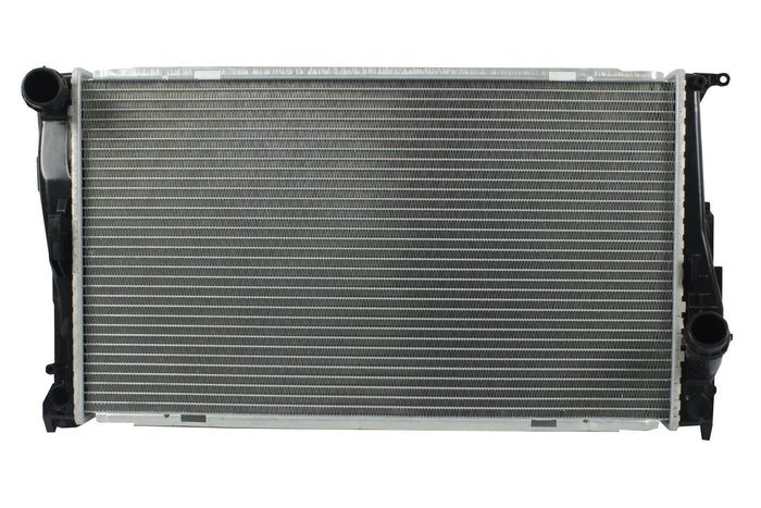 Radiador Automotriz BMW  X1 sdrive  T/A  32mm Tubo Soldado