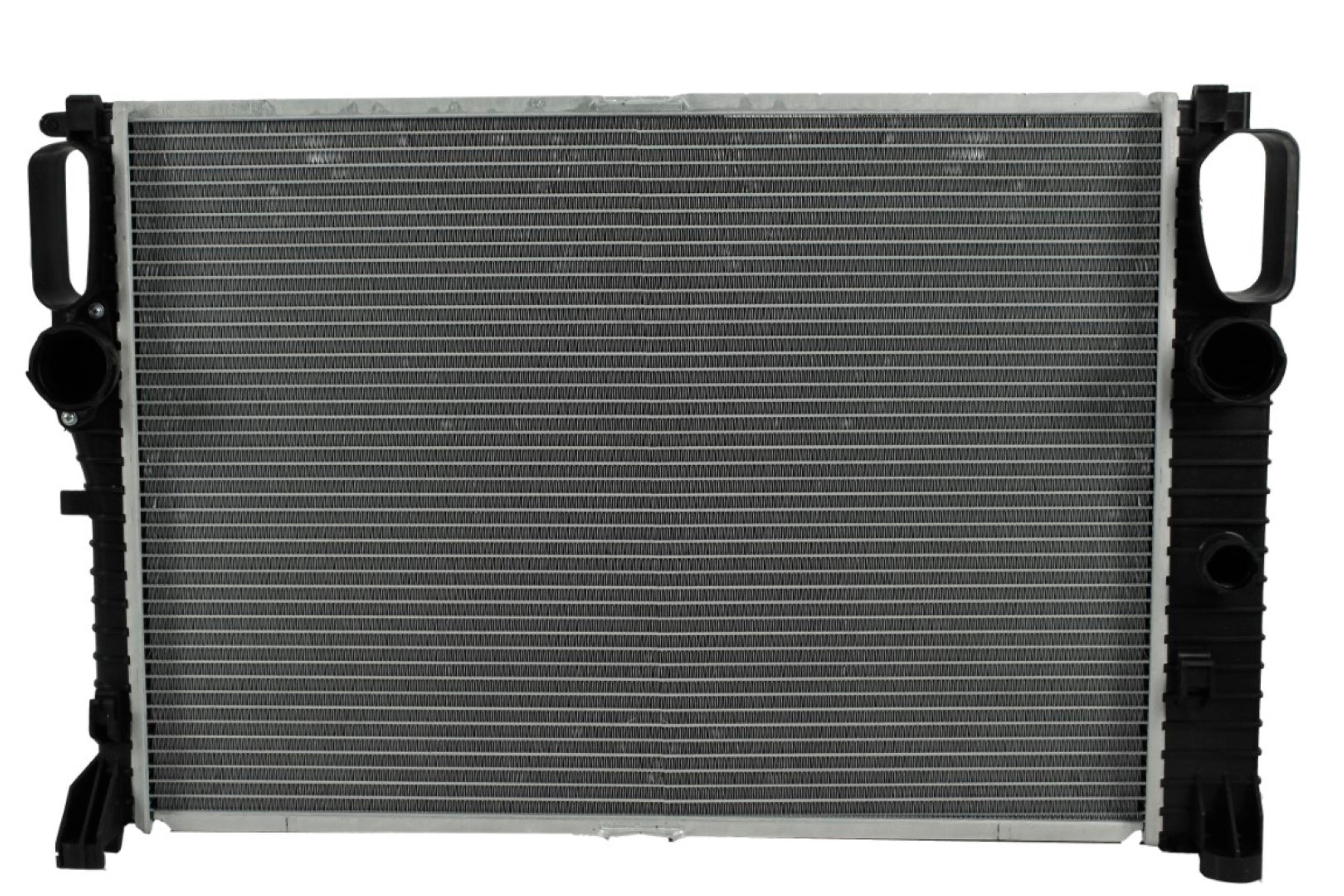 Radiador Automotriz Mercedes Benz CLS63 AMG, E55 T/A T/M 04-11 32mm Tubo Soldado