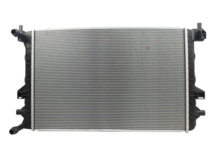 Radiador Automotriz Audi A3 SE Leon T/A T/M 12-16 16mm Tubo Soldado