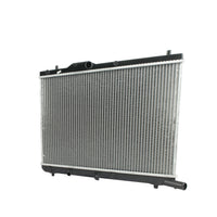 Radiador Automotriz Suzuki Swift T/M 10-15 16mm Tubo Soldado