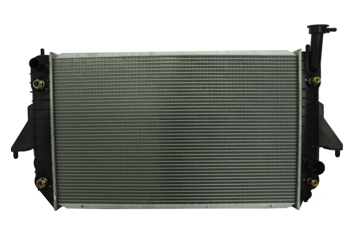 Radiador Automotriz GM Chevrolet Astro Base, LS, LT T/A 96-05 26mm Tubo Soldado