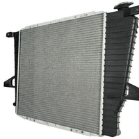 Radiador Automotriz Ford Mazda Ranger XL,XLT, B3000, B4000, LE T/M 95-97 26mm Tubo Soldado