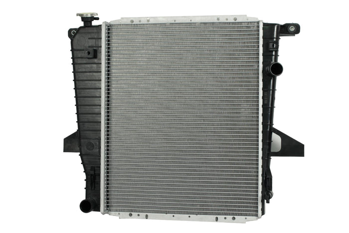 Radiador Automotriz Ford Mazda Ranger XL,XLT, B3000, B4000, LE T/M 95-97 26mm Tubo Soldado