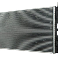 Radiador Automotriz Ford  Fiesta Fusion T/A T/M 04-17 26mm Tubo Soldado