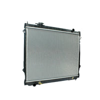 Radiador Automotriz Toyota  Tacoma SR5, DLX, Limited T/A 95-04 36mm Tubo Soldado