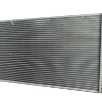 Radiador Automotriz BMW  520i  228i, 320i, 325i, 328i, 335i, 420i, 428i, 435i  12-18 32mm Tubo Soldado